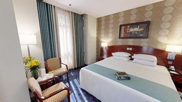 Al Muna Kareem Hotel- EX LEADER image 2